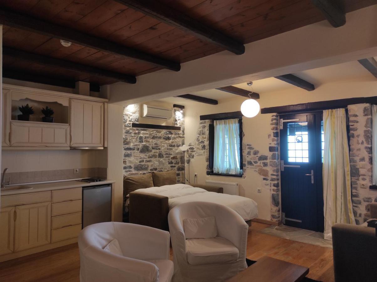 Prasino - Galazio Aparthotel Mourésion Екстериор снимка