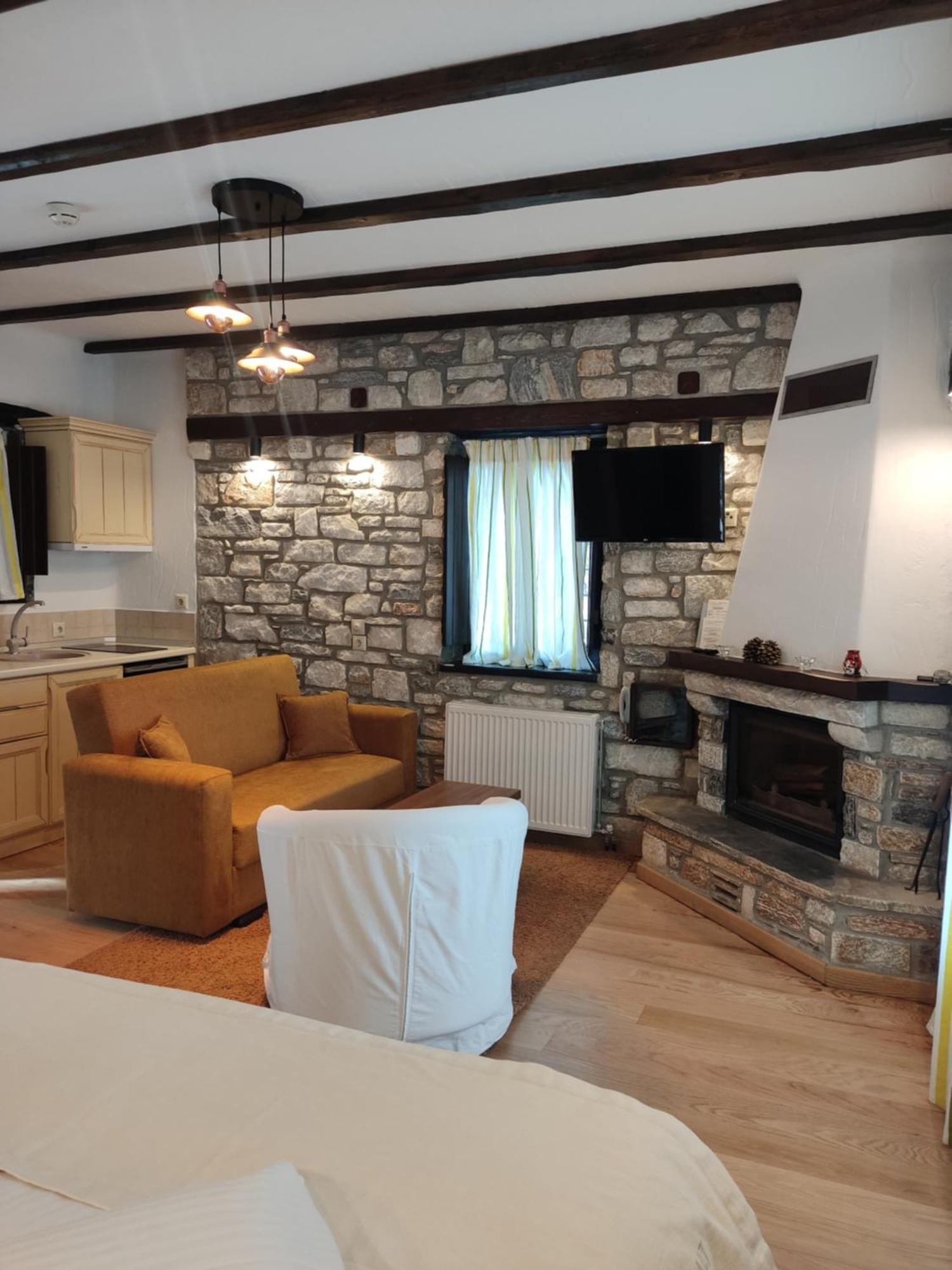 Prasino - Galazio Aparthotel Mourésion Екстериор снимка