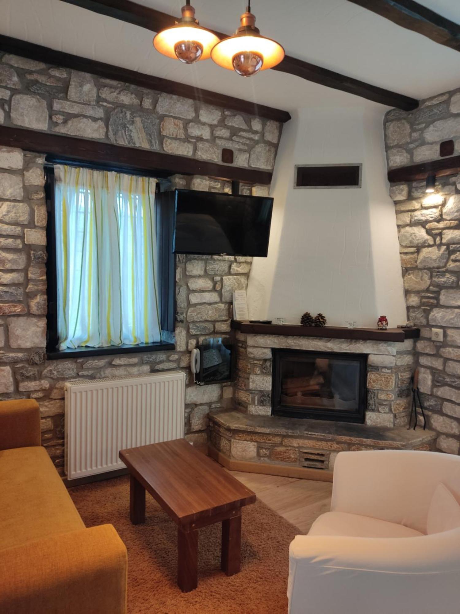 Prasino - Galazio Aparthotel Mourésion Екстериор снимка